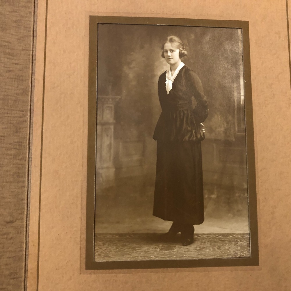 Vintage Antique Picture Photo Young Girl Woman Lady Black White Brunbeck NY